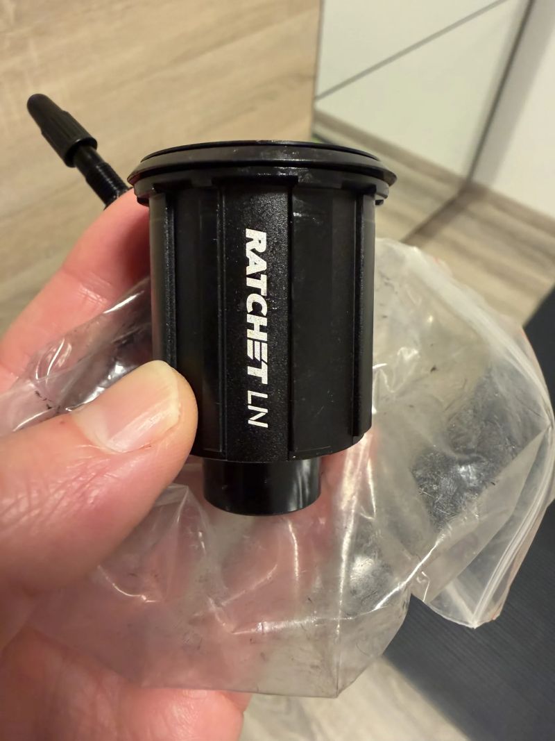 prodám nový ořech DT Swiss