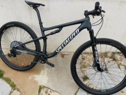 Specialized Epic PRO - Top osazení i stav-Zánovní-min.nájezd(ježděno ženou)..PC přes 200.tis...
