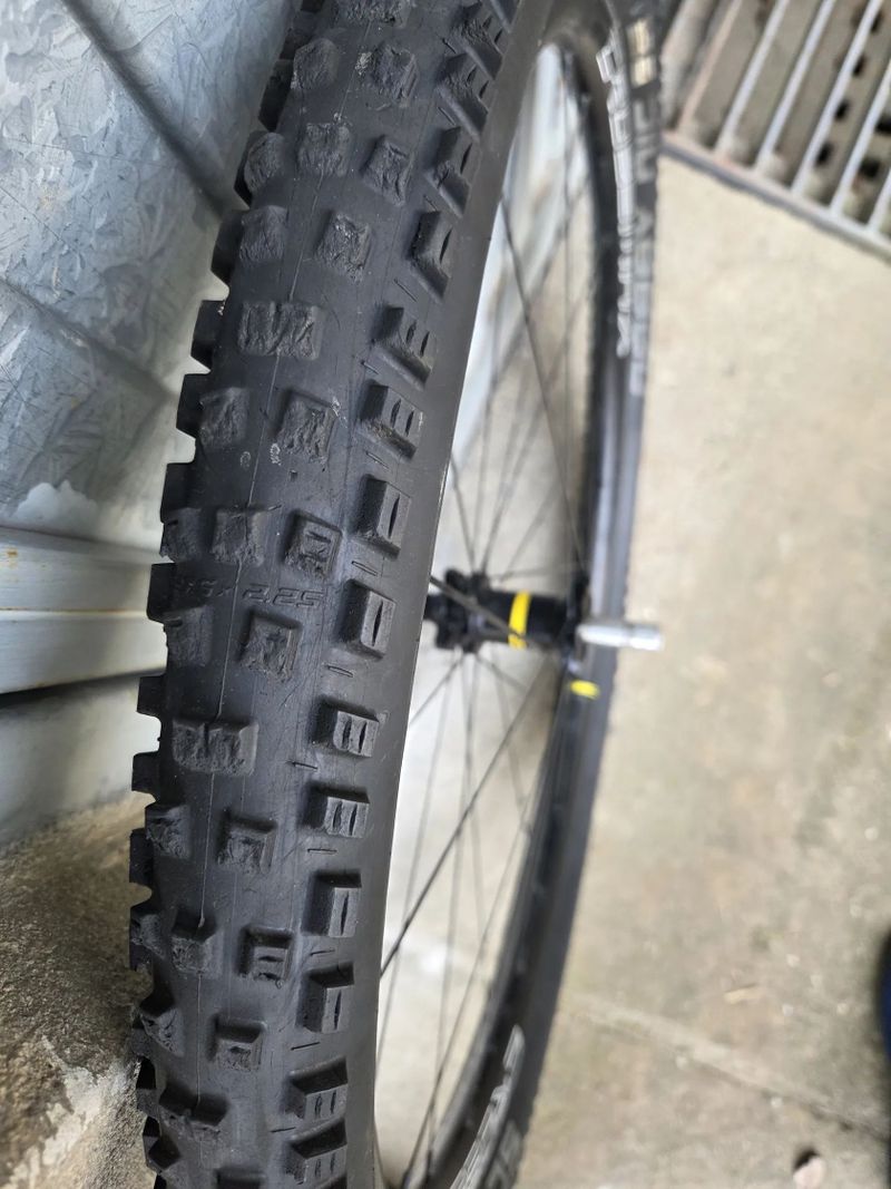 Mavic Crossmax 27,5" + pláště Schwalbe