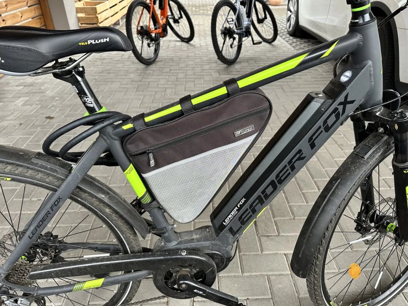 Leader Fox Leader Fox Cross 20.5” M400, 576 Wh