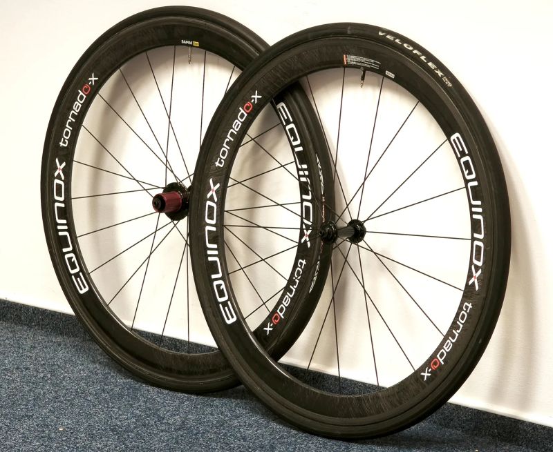 Dám ZDARMA přední kolo k zadnímu Tornado-x 50 (MOC nového setu 23.990,-)