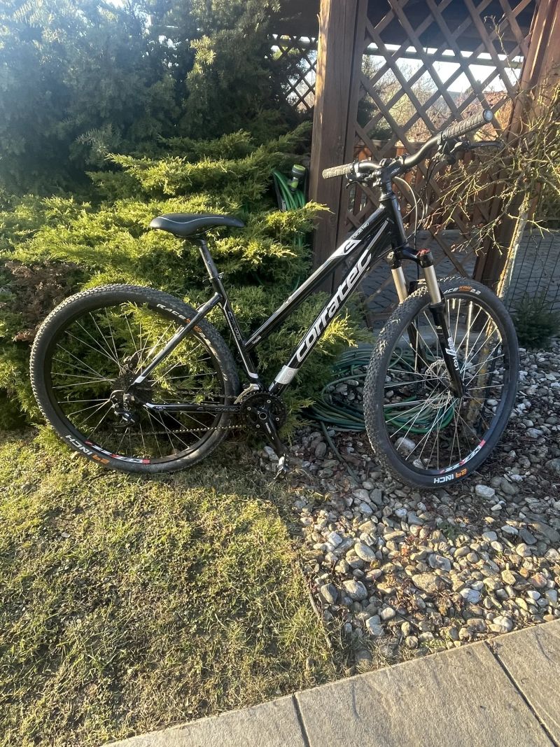 Dámské horské kolo Corratec "29"