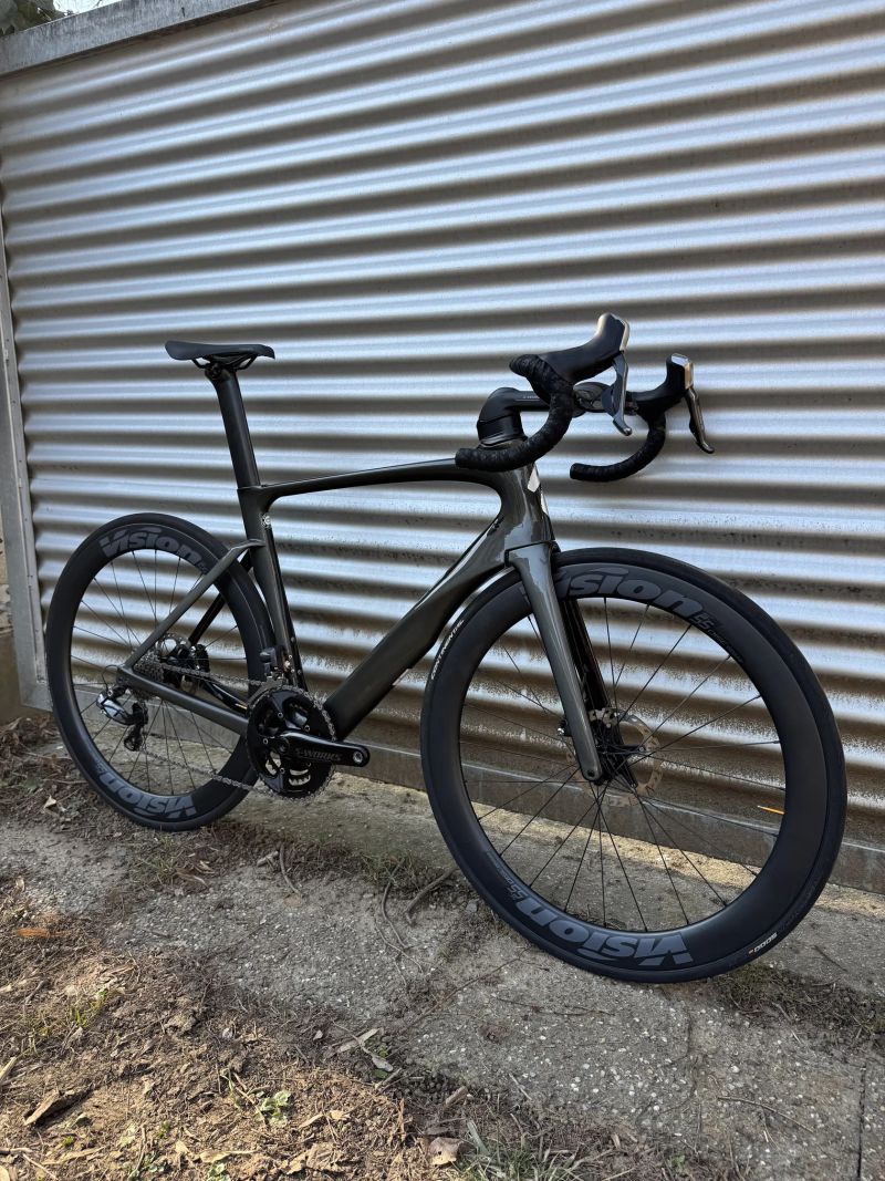 Specialized Venge - ULTEGRA Di2, WATMETR, KARBONOVÁ KOLA