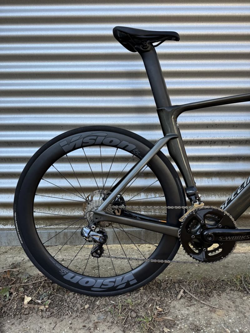 Specialized Venge - ULTEGRA Di2, WATMETR, KARBONOVÁ KOLA