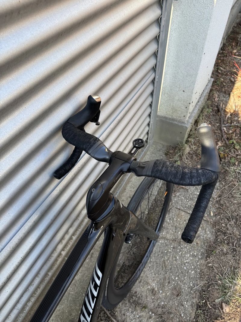 Specialized Venge - ULTEGRA Di2, WATMETR, KARBONOVÁ KOLA