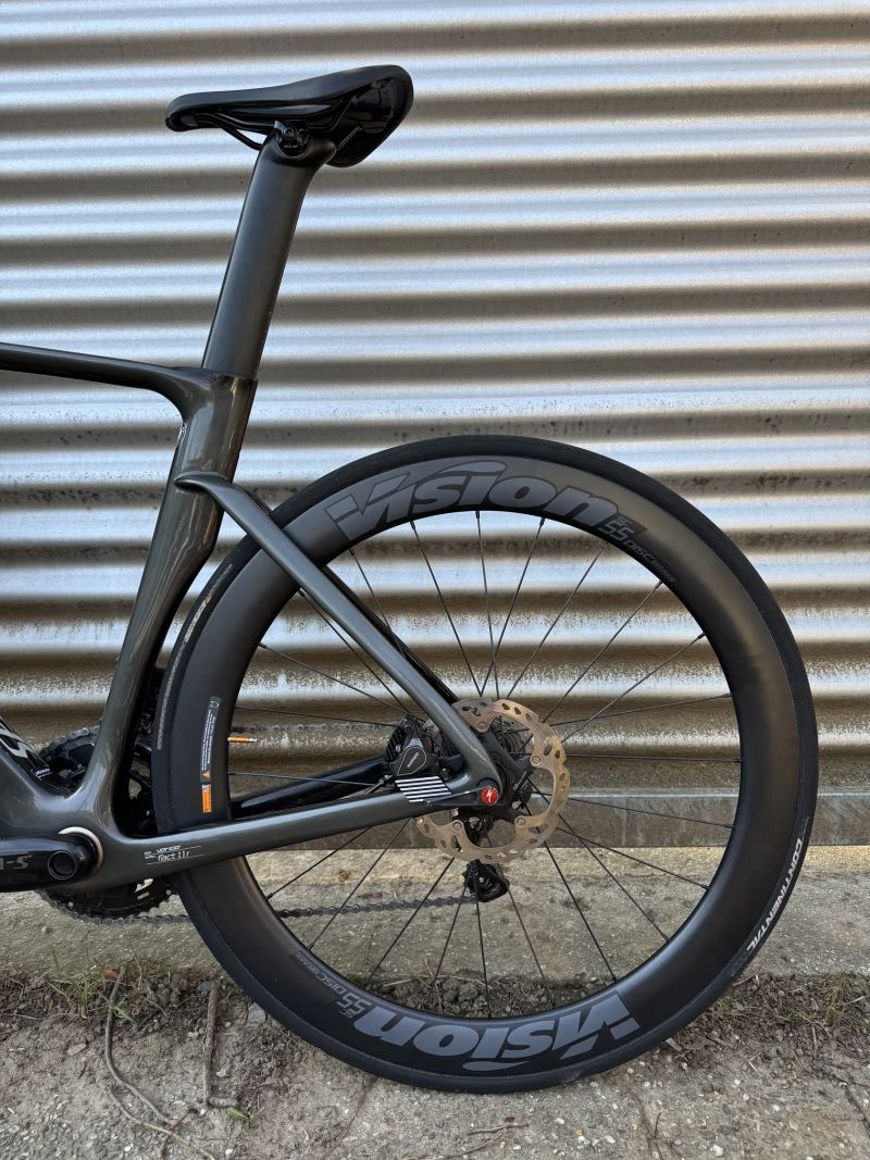 Specialized Venge - ULTEGRA Di2, WATMETR, KARBONOVÁ KOLA