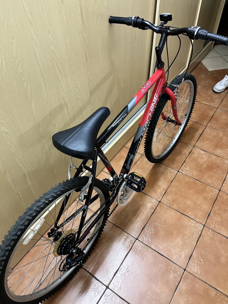 Rock Machine Manhattan