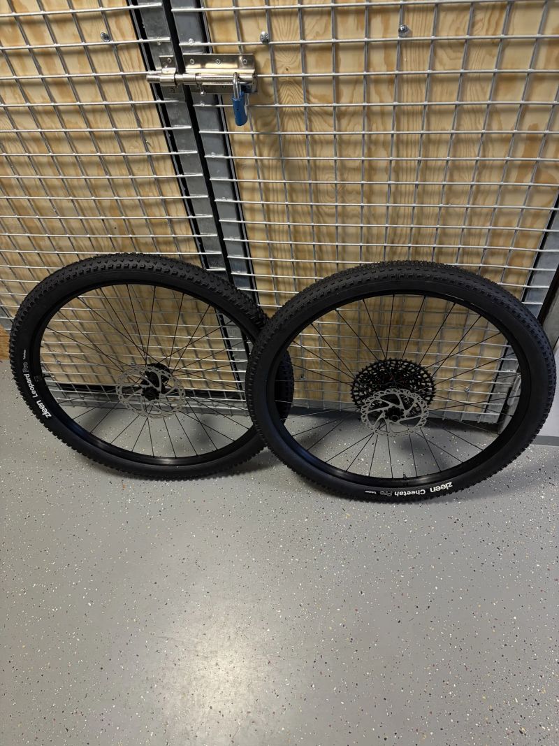 Prodám zapletená MTB kola 29” s kazetou X0 T-Type