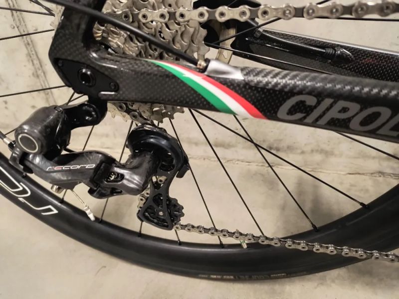 CIPOLLINI BOND, vel M/L, osazený CAMPGNOLO RECORD DISC 2X12