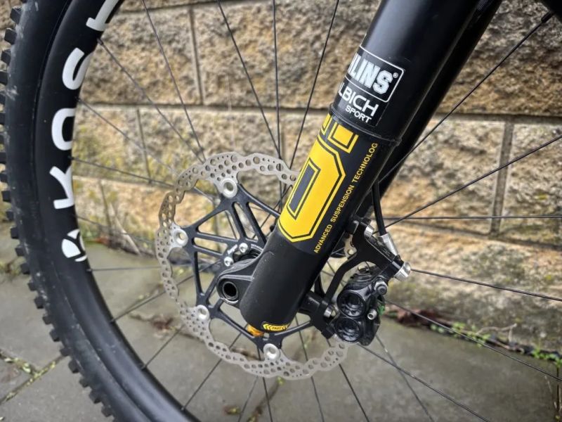 Commencal SUPREME DH V5 vel. XS - clear silver