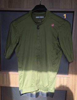 Výprodej oblečení Castelli (a dres Peleton de Paris) 