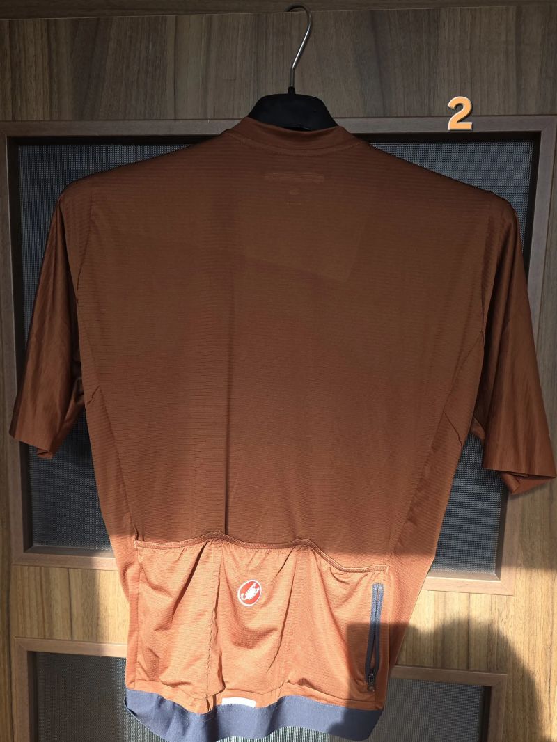 Výprodej oblečení Castelli (a dres Peleton de Paris) 