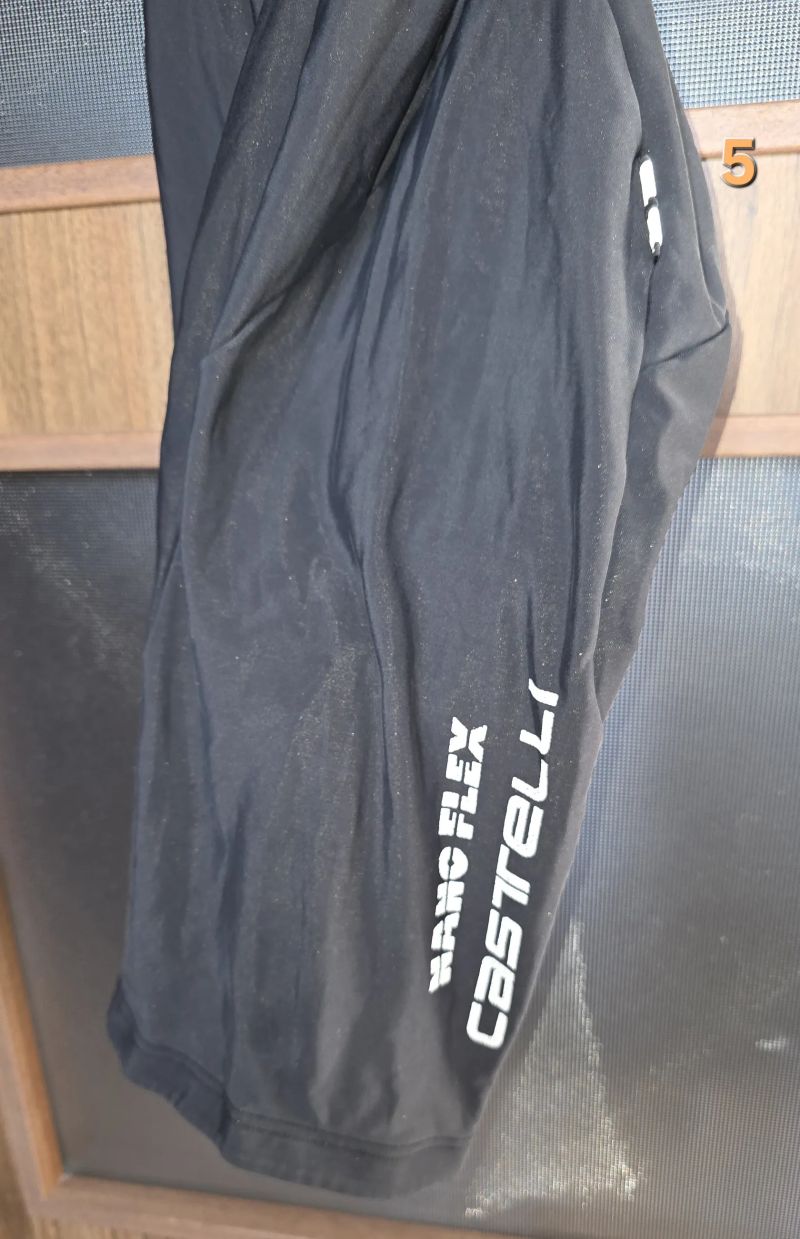 Výprodej oblečení Castelli (a dres Peleton de Paris) 