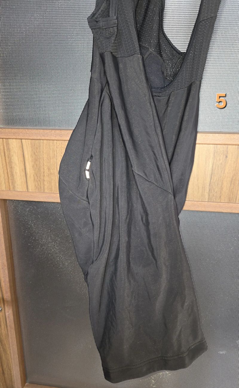 Výprodej oblečení Castelli (a dres Peleton de Paris) 