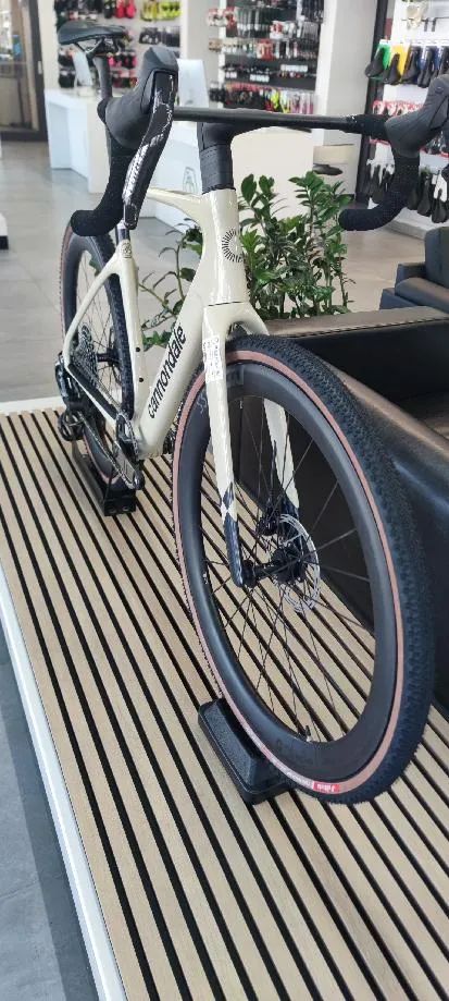 Prodám NOVÉ kolo Cannondale SuperX carbon 1 vel. 56