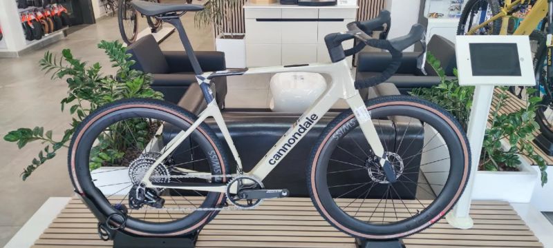 Prodám NOVÉ kolo Cannondale SuperX carbon 1 vel. 56