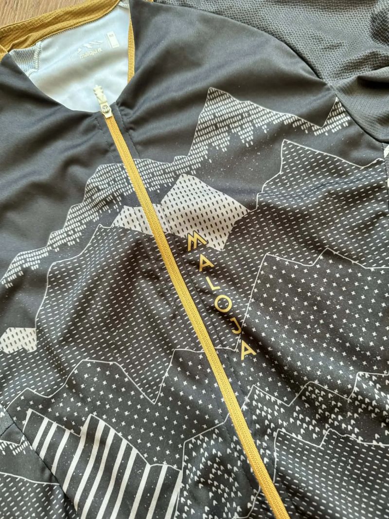 Dres + kraťasy Maloja velikost M