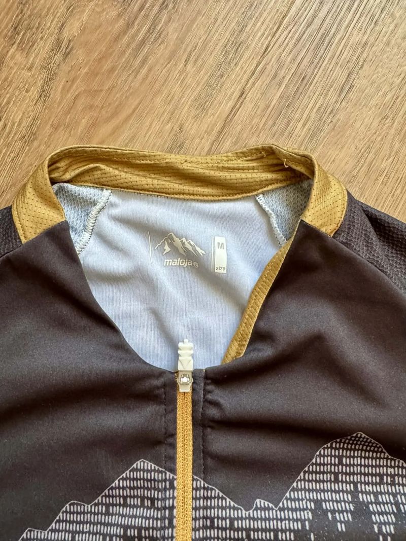 Dres + kraťasy Maloja velikost M