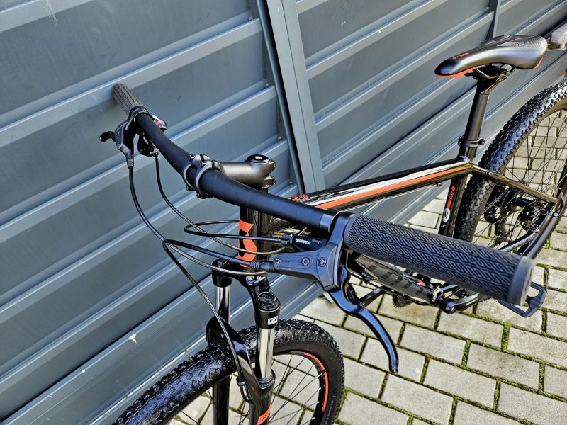 (52)Horské hliníkové kolo Scott 27,5"