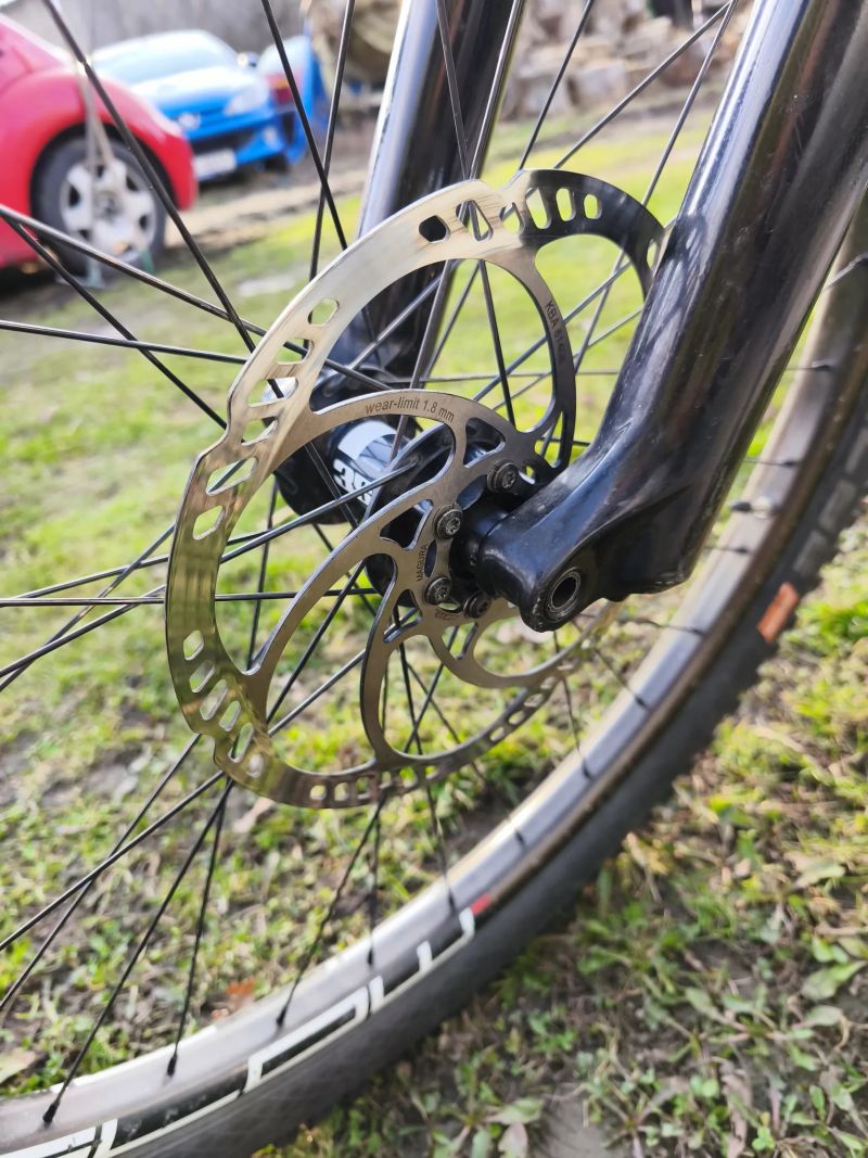 Giant Reign 27,5 M červený