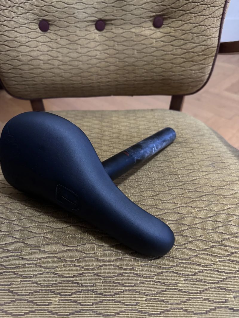 Polygon bmx / dirt sedlo + sedlovka