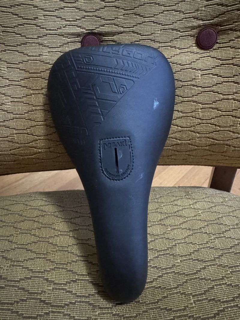 Polygon bmx / dirt sedlo + sedlovka