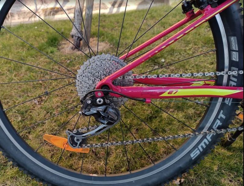 Dívčí Superior FLY 27