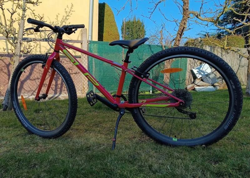 Dívčí Superior FLY 27