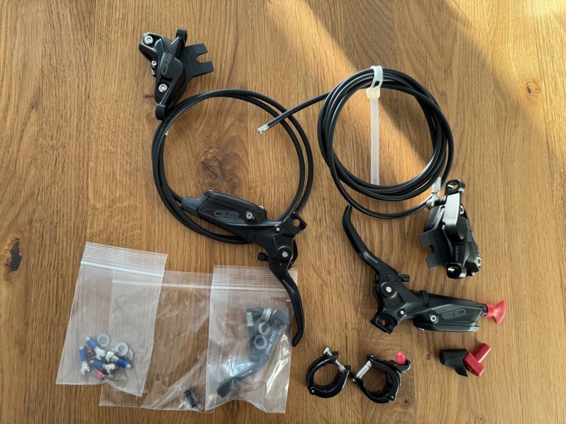 Brzdy Sram G2 RSC - Nove