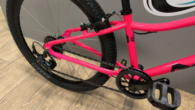 MRX Juno 24 lever růžový 2025