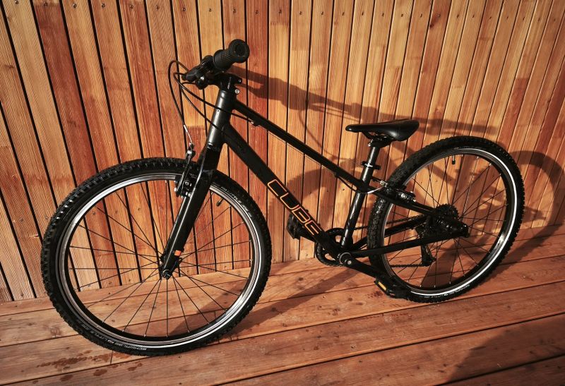 Cube Numove 240 black´n´orange 2025