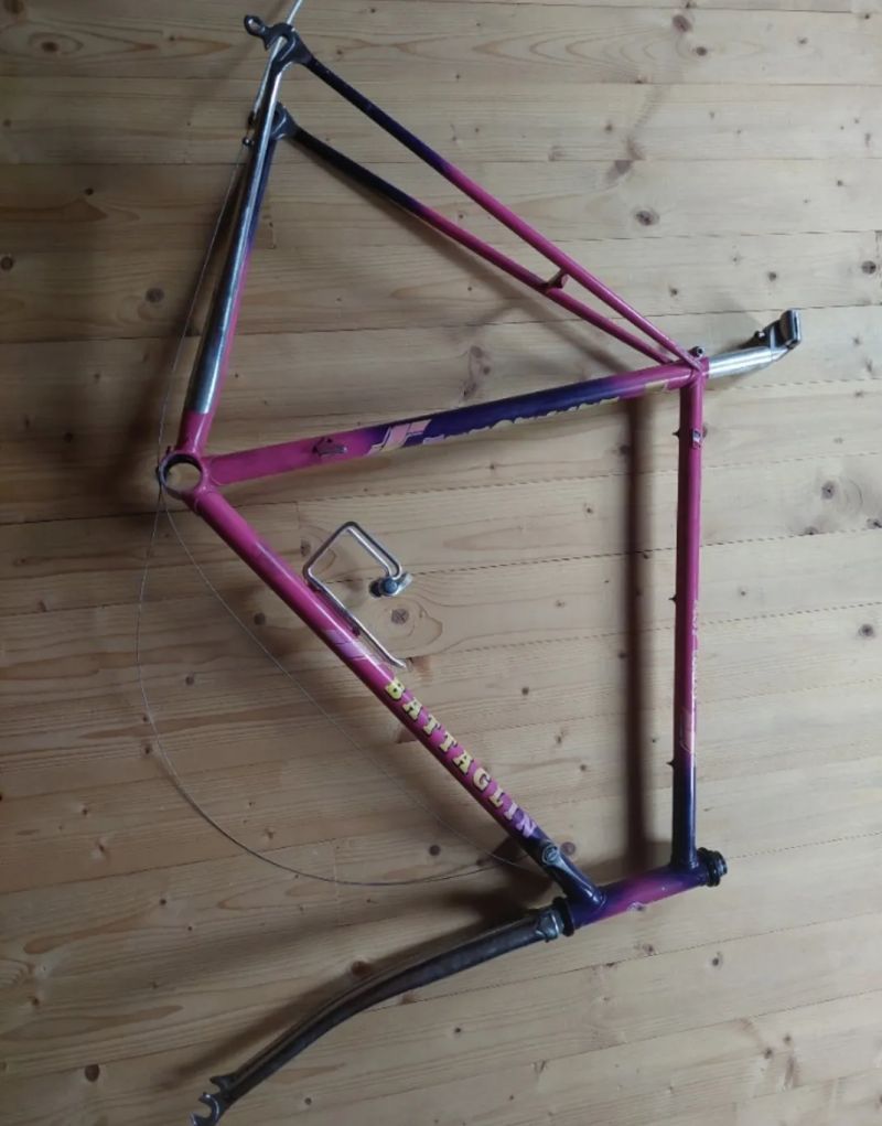 Klasicky ocelovy ram Battaglin