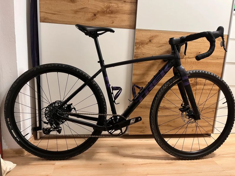 Trek Checkpoint ALR 4 - fialová