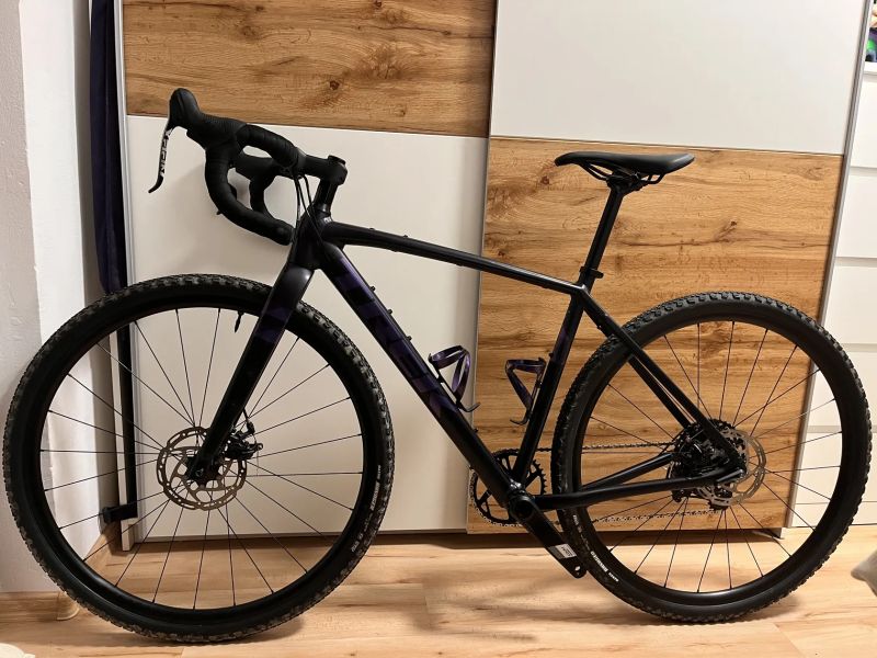 Trek Checkpoint ALR 4 - fialová