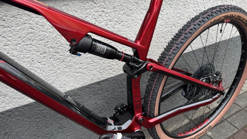 Nové kolo Conway RLC FS 4.9