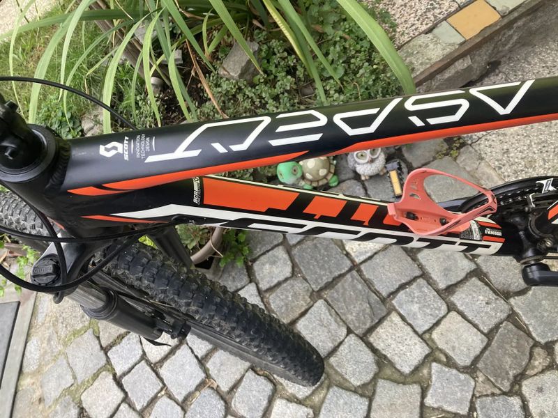 Prodám horské kolo Scott