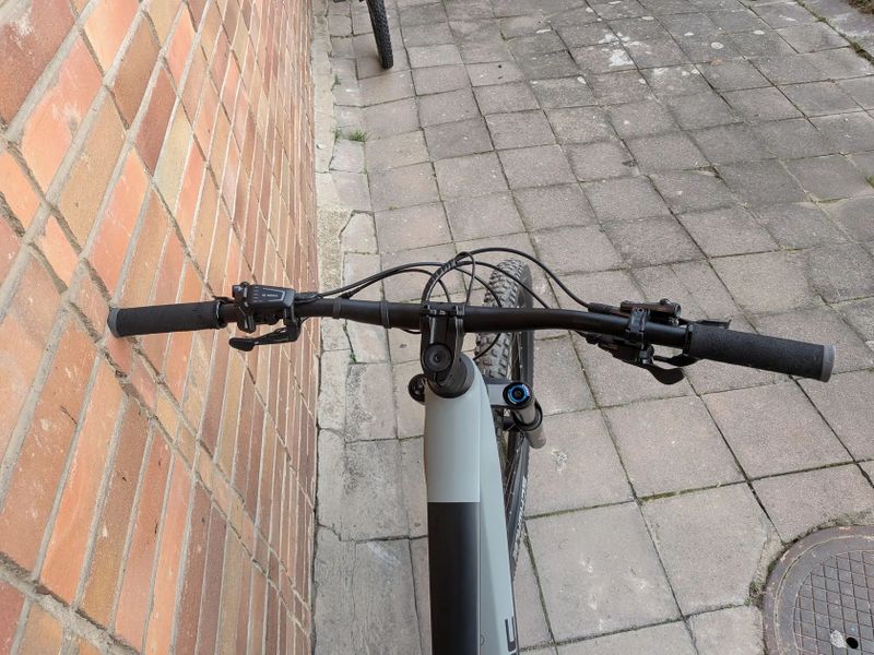 Cube Stereo Hybrid HPC 140