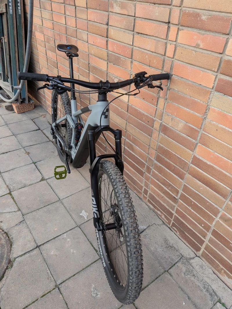 Cube Stereo Hybrid HPC 140