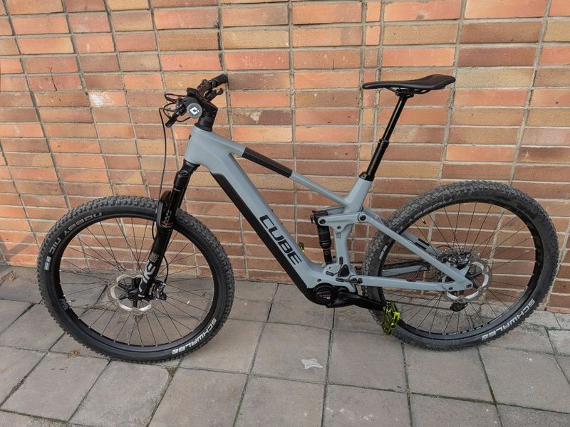 Cube Stereo Hybrid HPC 140