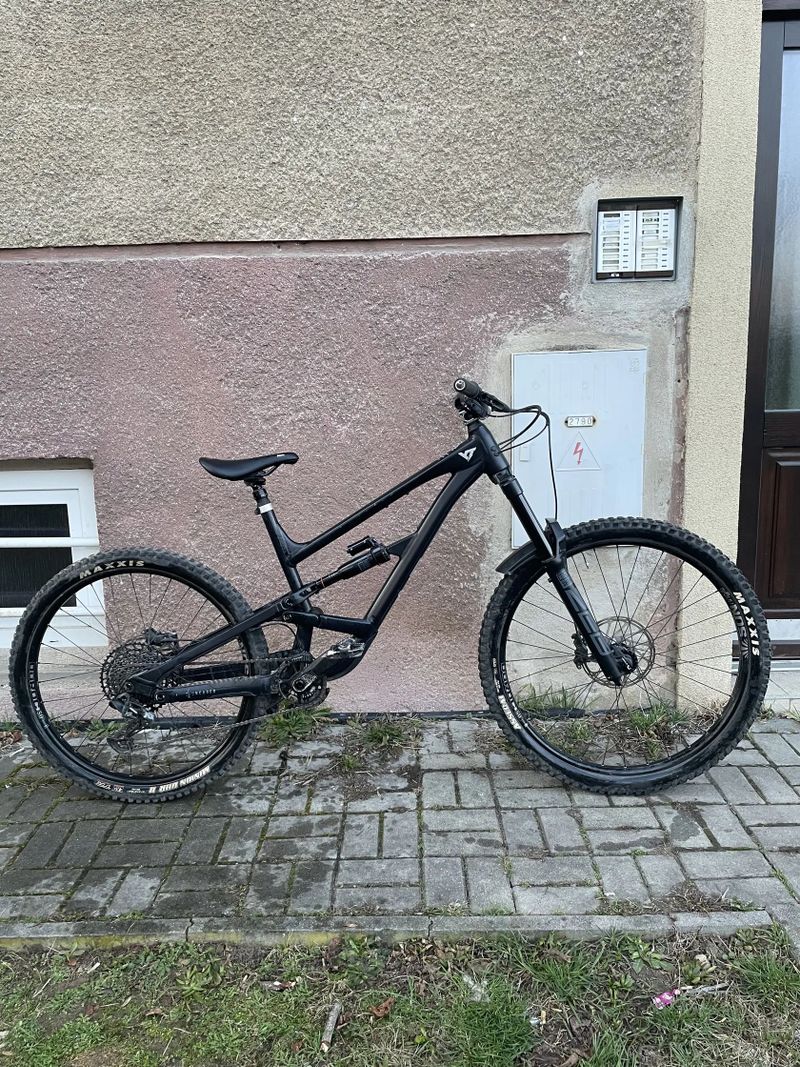 YT Industries Capra core 1 mullet 