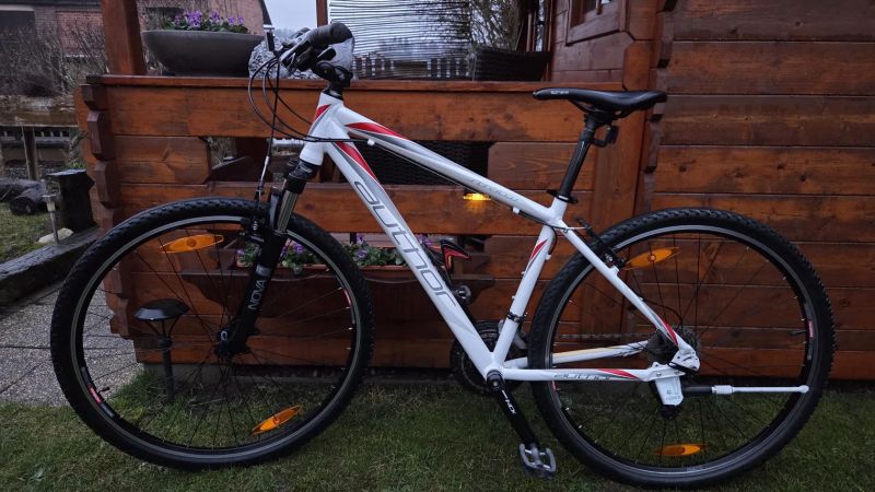 Trekové kolo Author Stratos vel. 28" postava 163-178cm minimálně použité jako NOVÉ.