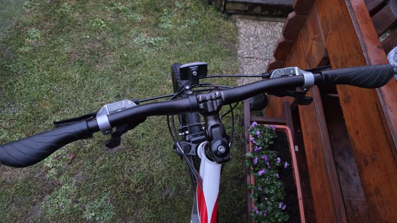 Trekové kolo Author Stratos vel. 28" postava 163-178cm minimálně použité jako NOVÉ.