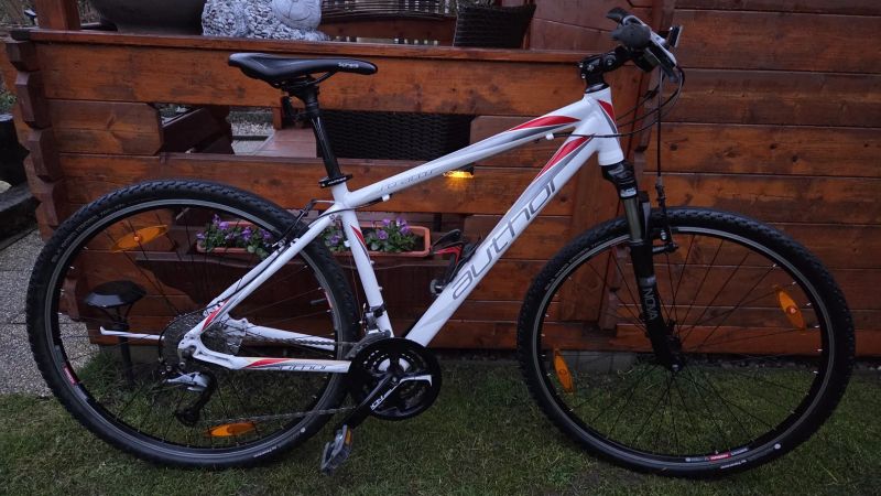 Trekové kolo Author Stratos vel. 28" postava 163-178cm minimálně použité jako NOVÉ.