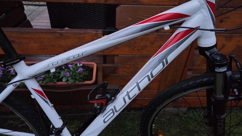 Trekové kolo Author Stratos vel. 28" postava 163-178cm minimálně použité jako NOVÉ.