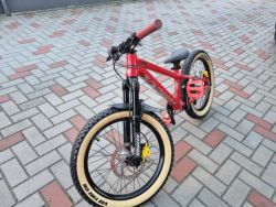 Commencal META