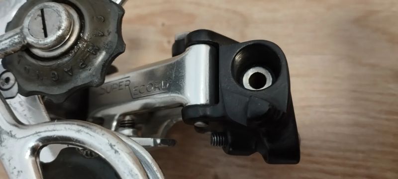 Prodám sadu dílú Campagnolo Super record