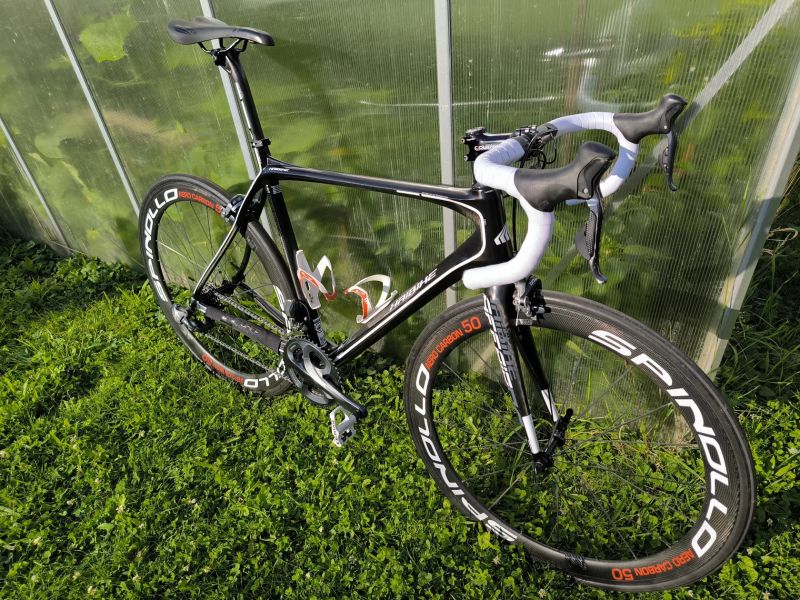 Prodám silniční karbonové kolo Di2