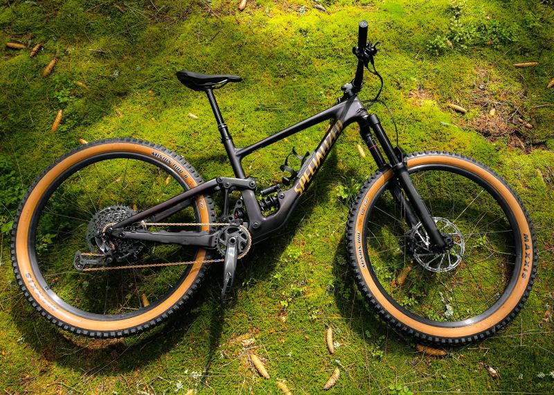 Kolo Specialized Enduro Comp S3