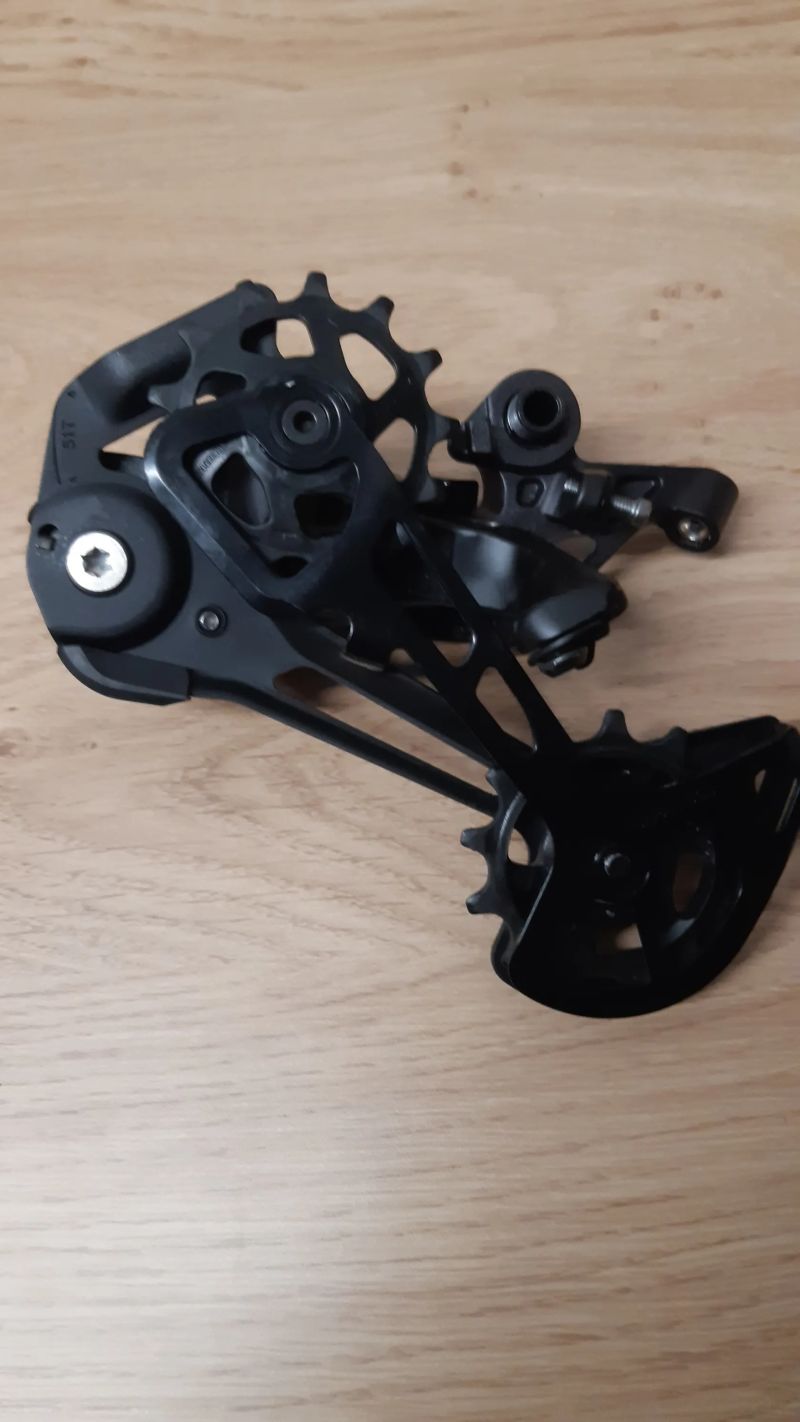 Přehazovačka + řazení shimano XT