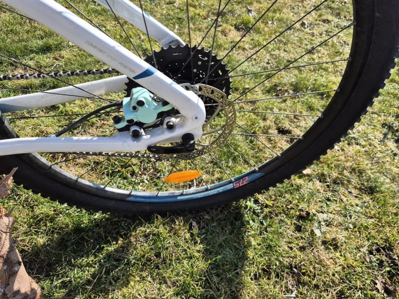 Rockrider ST900, velikost S, 27,5", bílé